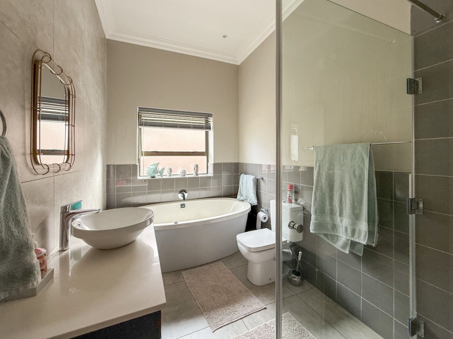 3 Bedroom Property for Sale in Leloko Lifestyle Estate North West